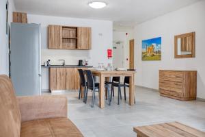 New & Modern 2BR apartment just off the seafront by SF Homes