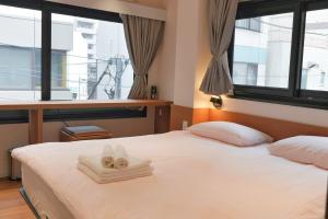 ROKU GRKU2 New Home near Metro, 2 Baths