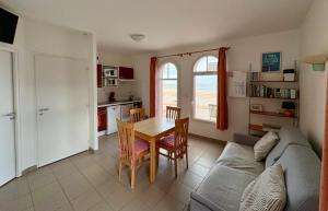 Superbe appartement les pieds dans leau !