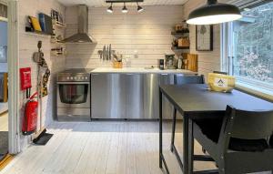 2 Bedroom Amazing Home In Munka-Ljungby
