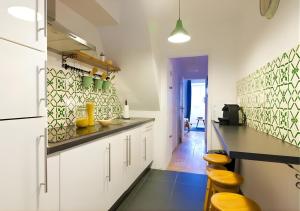 Lisbon SantAna Mouraria 2br apart