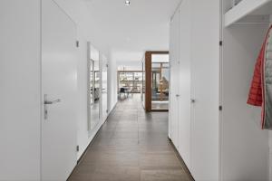 Exclusive Rooftop Duplex Penthouse, Hot Tub, 2 Terrace Views, 230sqm, Downtown, 6min walk to main station
