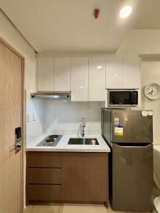 Stylish City Condo near SM City Sta Rosa