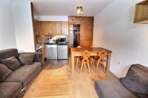 Résidence Grand Bois B - CONFORTABLE 2 PIECES + COIN MONTAGNE, SKIS AUX PIEDS ET PROCHE DES COMMERCES MAE-3304