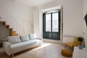 Arroios Loft Retreat Lisbon Mezzanine Apartment