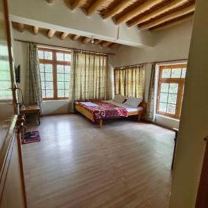 Atisha Guest House