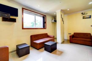 Super Townhouse MG Road Near Commercial Street