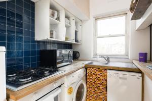 New! Bright Brixton 1BR, Walk to Market & Tube