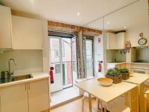Stay as a Local! - Bairro Alto Typical Low Cost Studios
