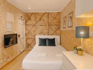 Stay as a Local! - Bairro Alto Typical Low Cost Studios
