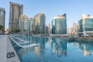 Free housekeeping visits during your stay - StayShort - Scenic Studio in Business Bay Sleeps 2 with Burj Views