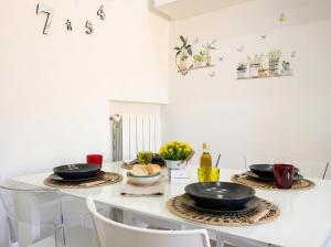 Casa di Carly - large cozy retreat in center