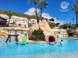 Casa Sunrise - Deluxe house with rooftop, 5 pools and panoramic sea views, Calpe