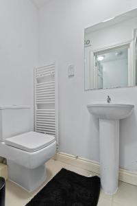 Elegant Central Studio - 11