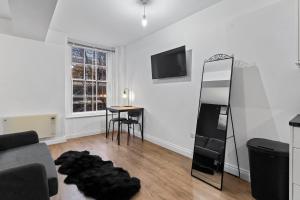 Elegant Central Studio - 11