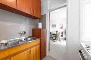 Apartment Klario - sea view terrace & free parking