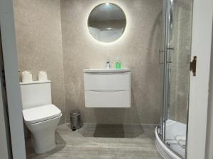 Fettes - Homely 2BD in Quiet Development