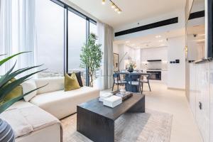 Upscale 2BR, Minutes Drive to Dubai Iconic Attraction - Binghatti Venus, Jumeirah Village Circle
