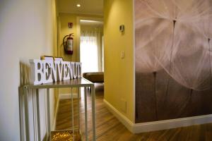 White Apartment - Metro C