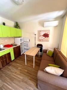 Cascadas, Studio apartment with a pool view