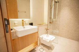 Modern 1BR in JVC with Pool & Gym Access