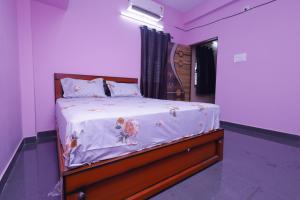 Brand New Spacious 2bhk apartment in Tirupati center of the city - 402