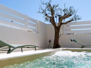 Calypso Luxury Pool&Spa img17