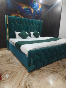 GRAND - Double R Family & Budget Hotel