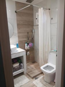 Dennis Rooms Laganas