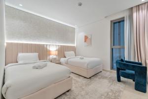 Free housekeeping visits during your stay - StayShort - Modern 3 Bedroom in Business Bay that Sleeps 6