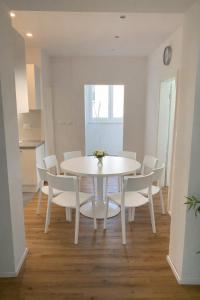 Rezidenca Kolezija - Modern 4 bedroom apartment with garden