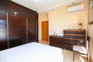 Holiday Apartment Central & Sea View - Happy Rentals