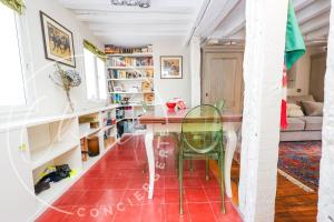 Charming Apartment central lovely area 4 people