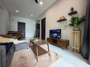 Johor Bahru Danga Bay Cozy 2BR by Viesel Group 5pax - Restaurants, WiFi, Free Parking