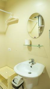 Blooming Studio in Avida Riala IT Park