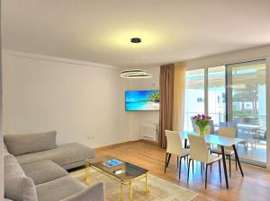 Bay Breeze 293