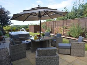 3 Bed in South Molton oc-62655