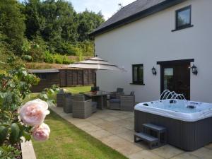 3 Bed in South Molton oc-62655