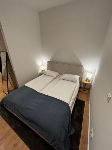 Central Rail & Old Town Apartments