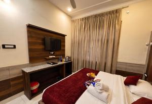 Hotel Renest Mcleodganj # Table tennis #Pool Table # opne rooftop cafe with dhauladhar view