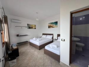 Aloha Villa and Suites