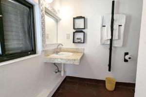 Kusini Beach Cottages