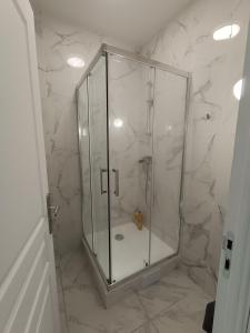 Chambre 1 gare Villeneuve triage RER D