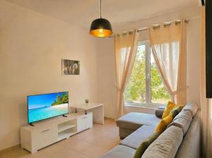 Your Home by the Sea 091