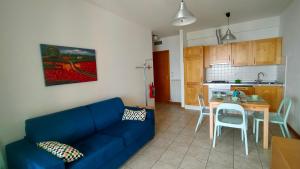 TRILOCALE DIRETTAMENTE SUL MARE- cod 511