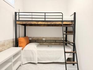 M457- Marcelli, trilocale con corte, aria condizionata e posto auto