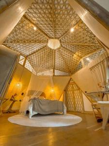 Luxury Star Bath Suite, Cave Pool & Yoga Center