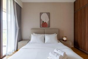 Metropole 2BR in Thu Thiem Skyline View