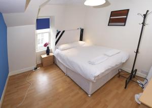 Two Bedroom Apartment in Newtown