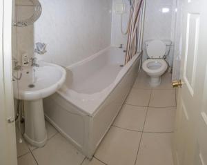 Two Bedroom Apartment in Newtown